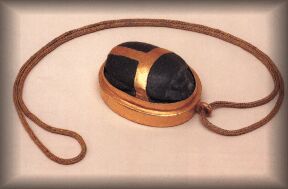 The



pendant of Hatnofer